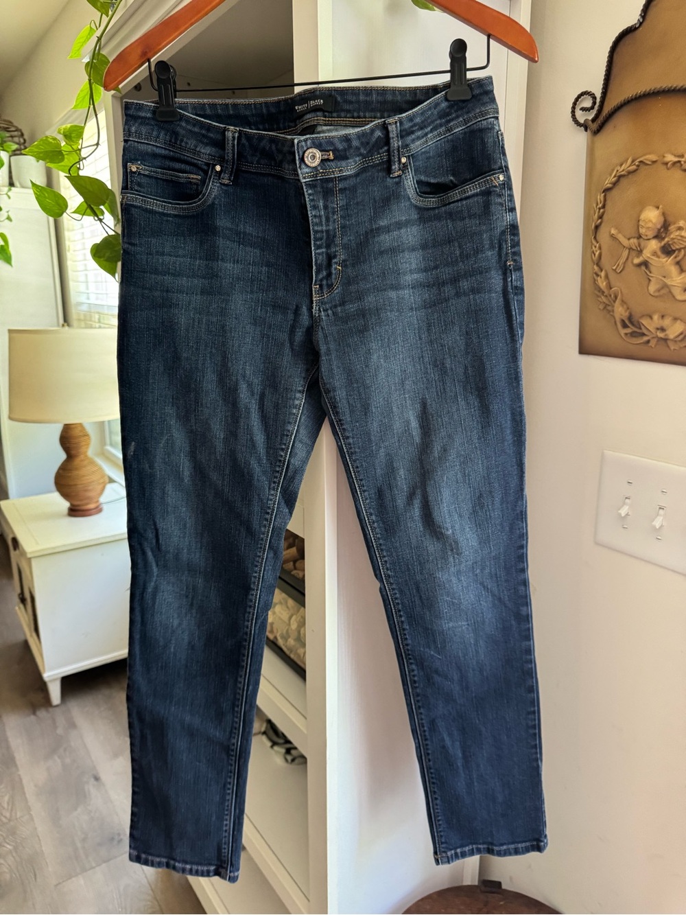 White House Black Market Dark Indigo Cropped Stretch Jeans